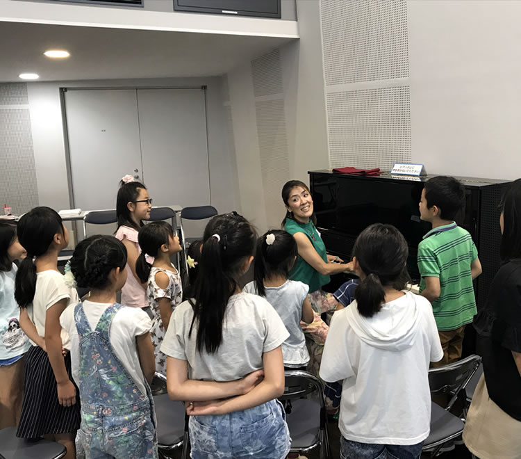 東京都稲城市子ども体験塾「声優・歌手の基礎を学ぼう！」